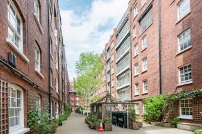 SST House courtyard from north